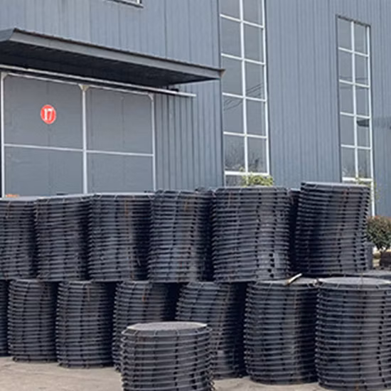 OEM B125 C250 En124 Class D400 E600 F900 Round and Square Epoxy Coating Ductile Cast Iron Manhole Cover with Frame